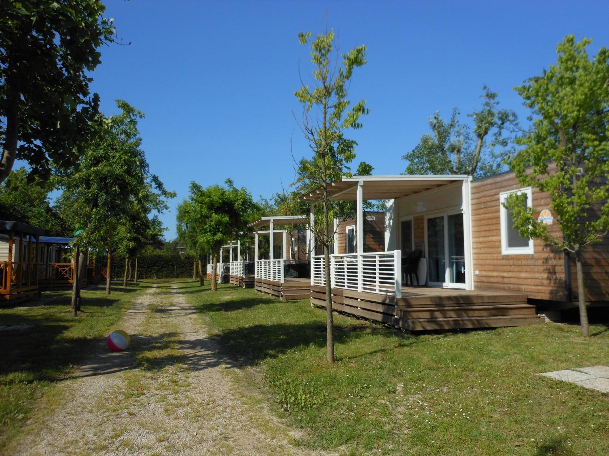 Albatross Mobile Homes On Camping San Francesco Duna Verde Extérieur photo